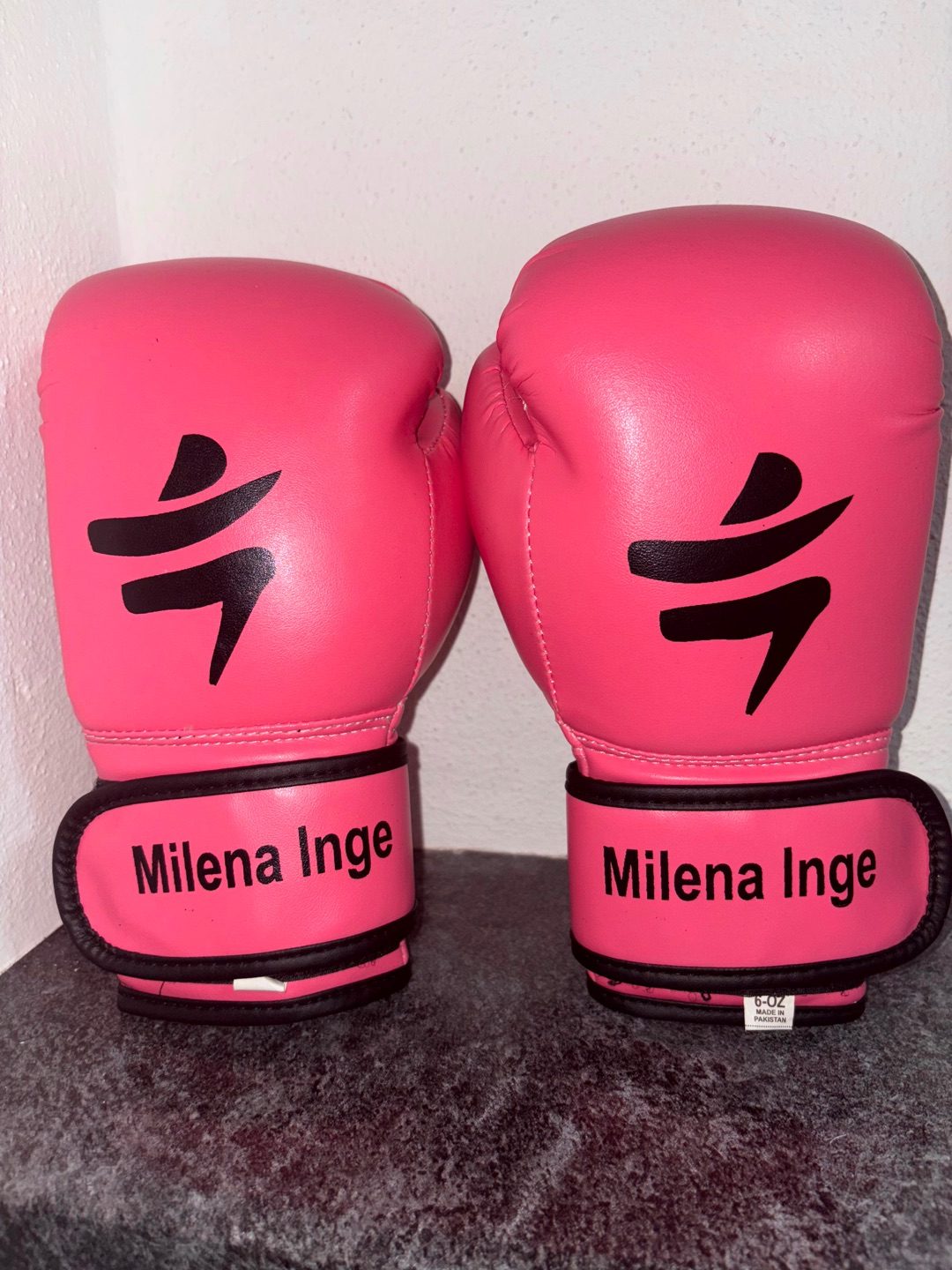 Custom handschoenen roze met naam