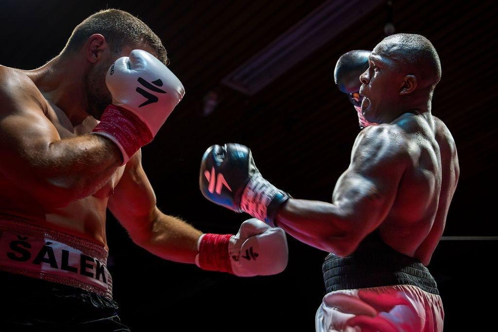 Sparring in het donker, IIBXNG